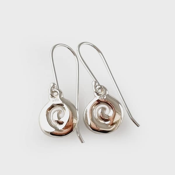 ER ss62 Small ' KORU ' earrings Sterling Silver
