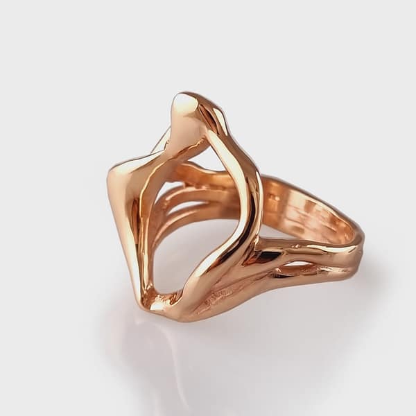 RG 9R290 Large 9ct Rose Gold ' Totorere Shell Link ' ring size P.5