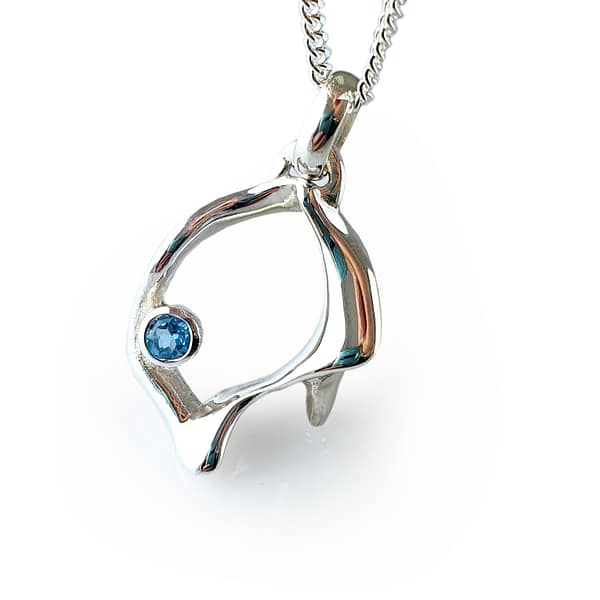 PDss317 sterling silver ' Totorere Shell Link ' & Topaz pendant- Large/heavy. Includes chain 45cm