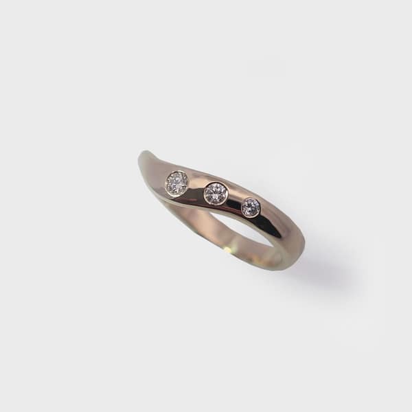 Contoured stylised Wish bone ring & 3 Diamonds
